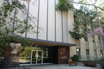 California Institute of Technology (Cal Tech) JtHjAHȑw